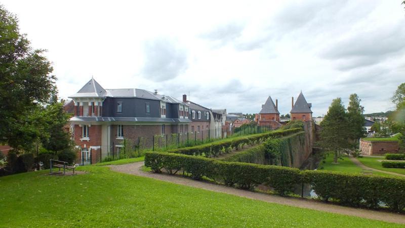 Auberge Des Remparts Péronne Exteriér fotografie